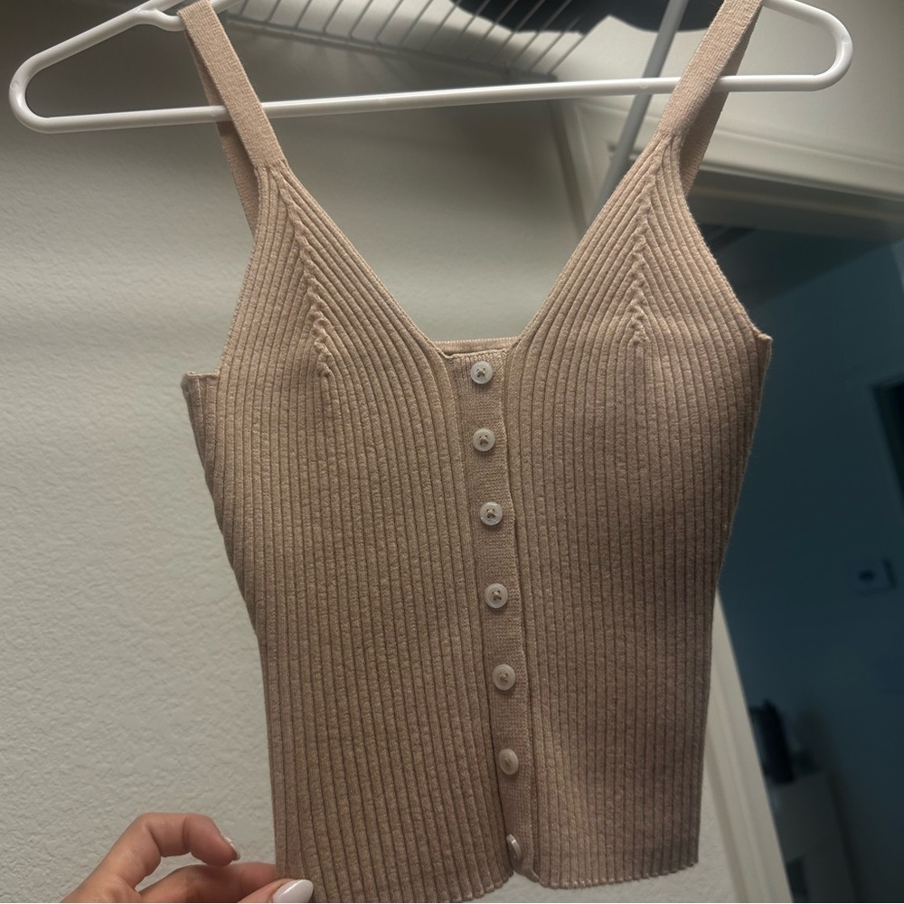 AERIE TANK